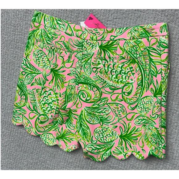 Lilly Pulitzer Women's Green Pink Pineapple Print Shorts Size 8 NWT #59531 - Picture 2 of 4